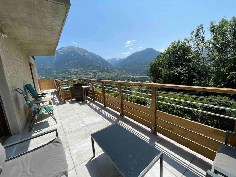Gite Confort 15 Couchages, Vue Panoramique Montagne Hautes Alpes, Terrasses Амбрен Екстер'єр фото